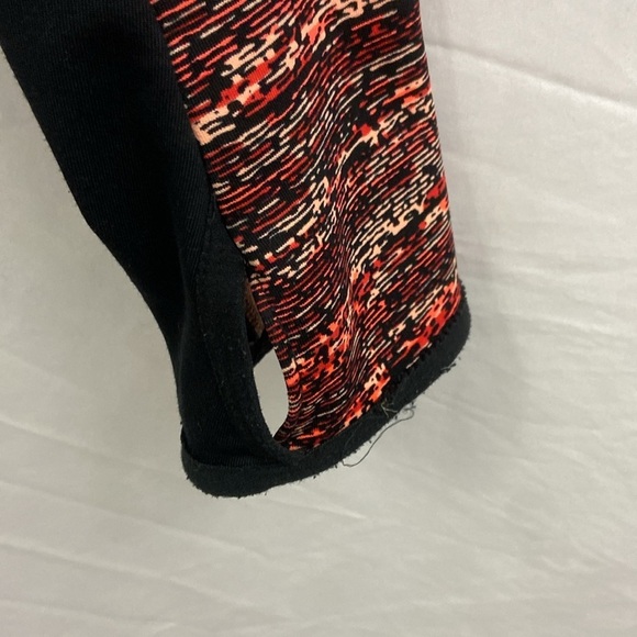 Nike Women’s Therma-Fit Hoodie Size Small Full Black Multicolor - Picture 3 of 10